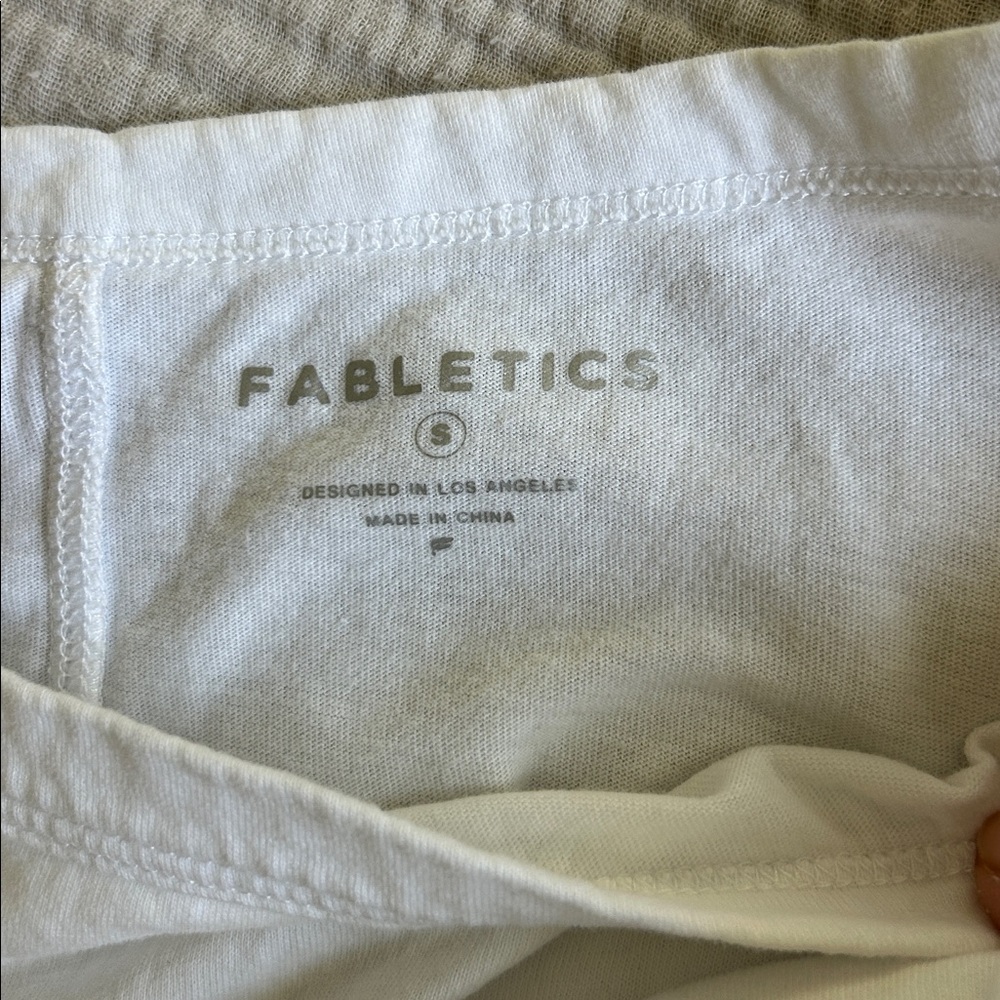 Fabletics oversized white shirt - Picture 2 of 2